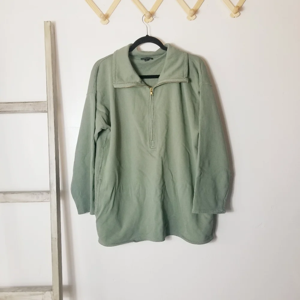 J. CREW LIGHT SAGE GREEN MEN'S PULLOVER WITH POCKETS SIZE MEDIUM